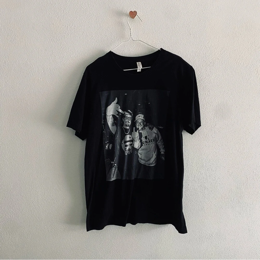 Bella Canvas black graphic t-shirt - Picture 1 of 8